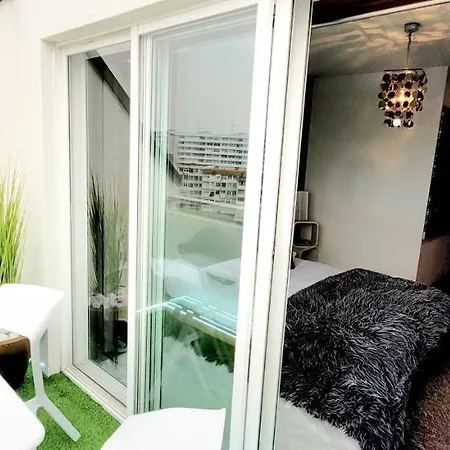 Thelbhome-moderno Duplex Con Terrazas Wifi-netflix شقة *